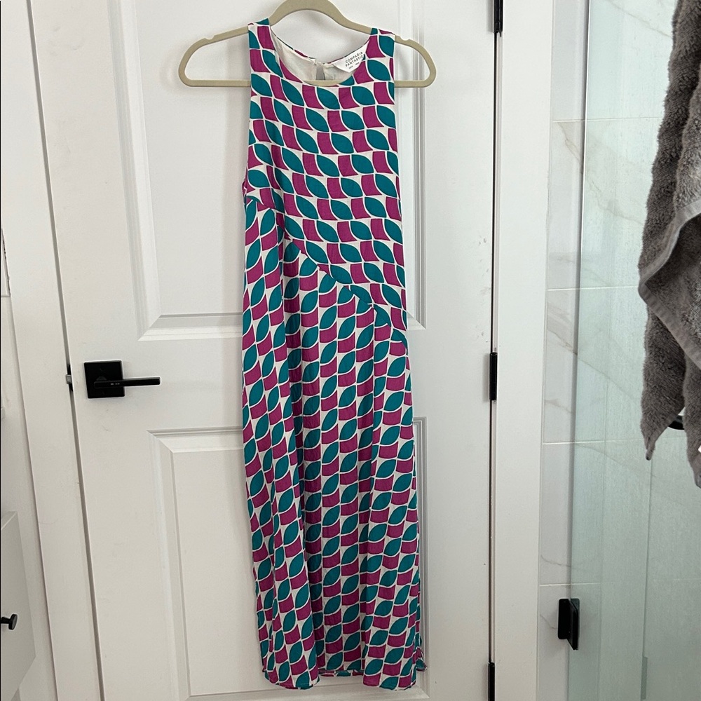 Vibrant Leaf Pattern Maxi Dress